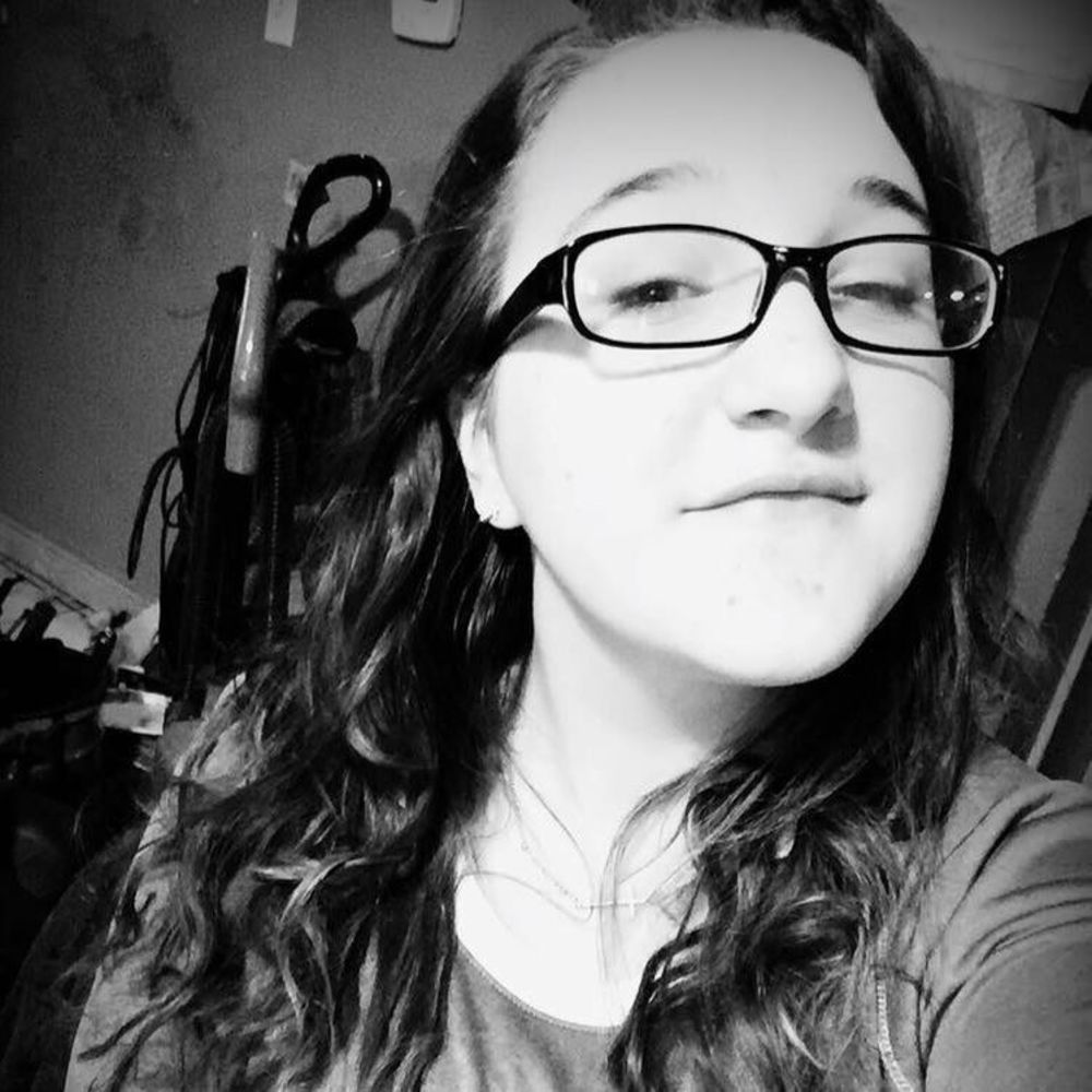 Meet your Posher, Macy